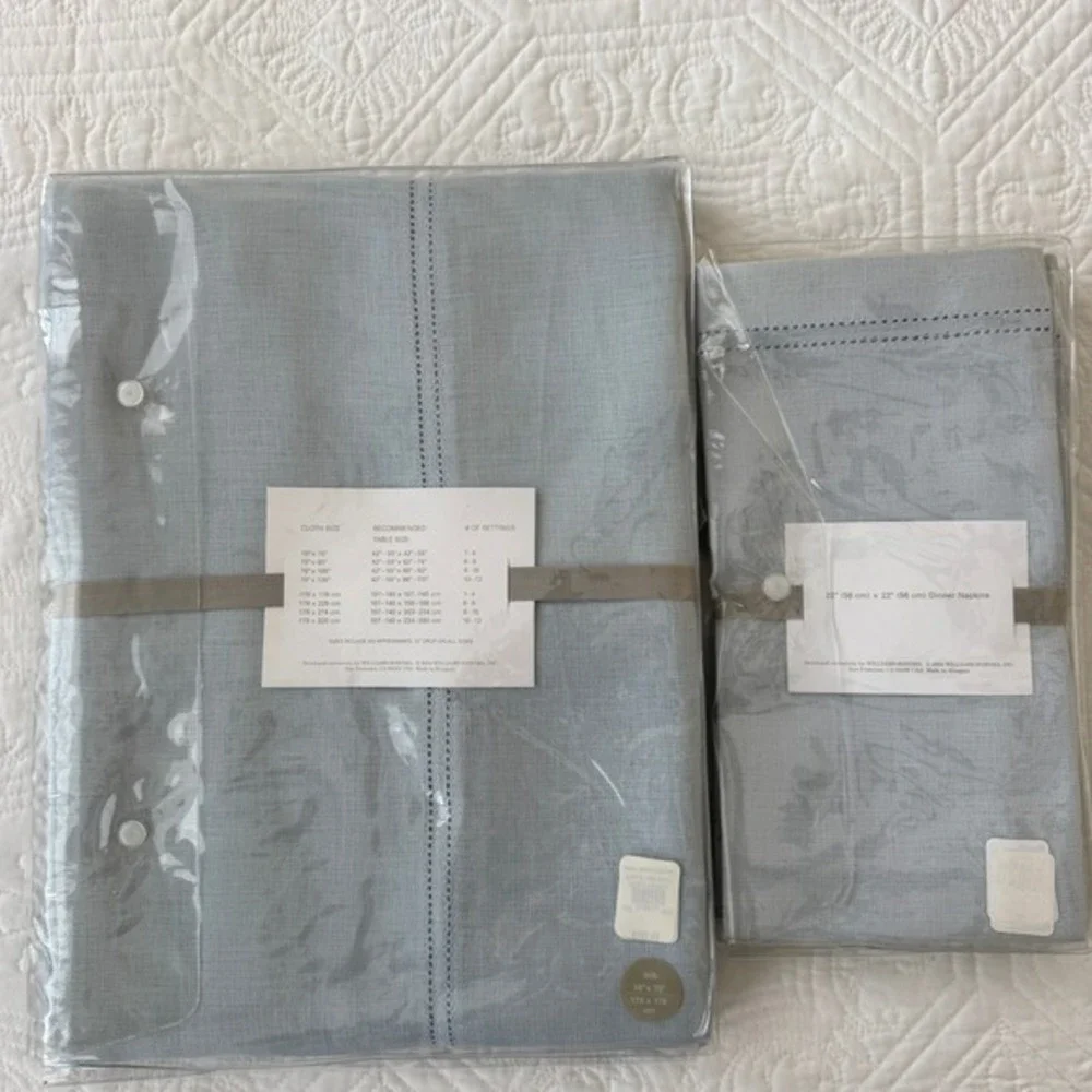 Williams Sonoma Hemstitched Linen Tablecloth 70x70 & 4 Napkins Set Pale Blue NWT